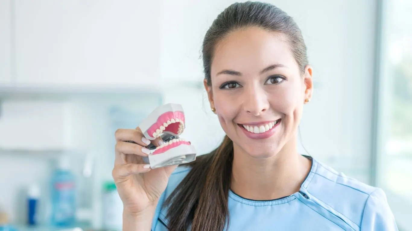 Why Journalists Need Dentist Commentary on Everyday Wellness Stories